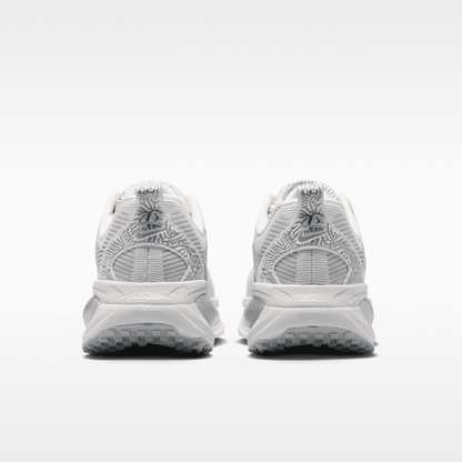 Phantom/Grey Fog/Metallic Silver/Summit White