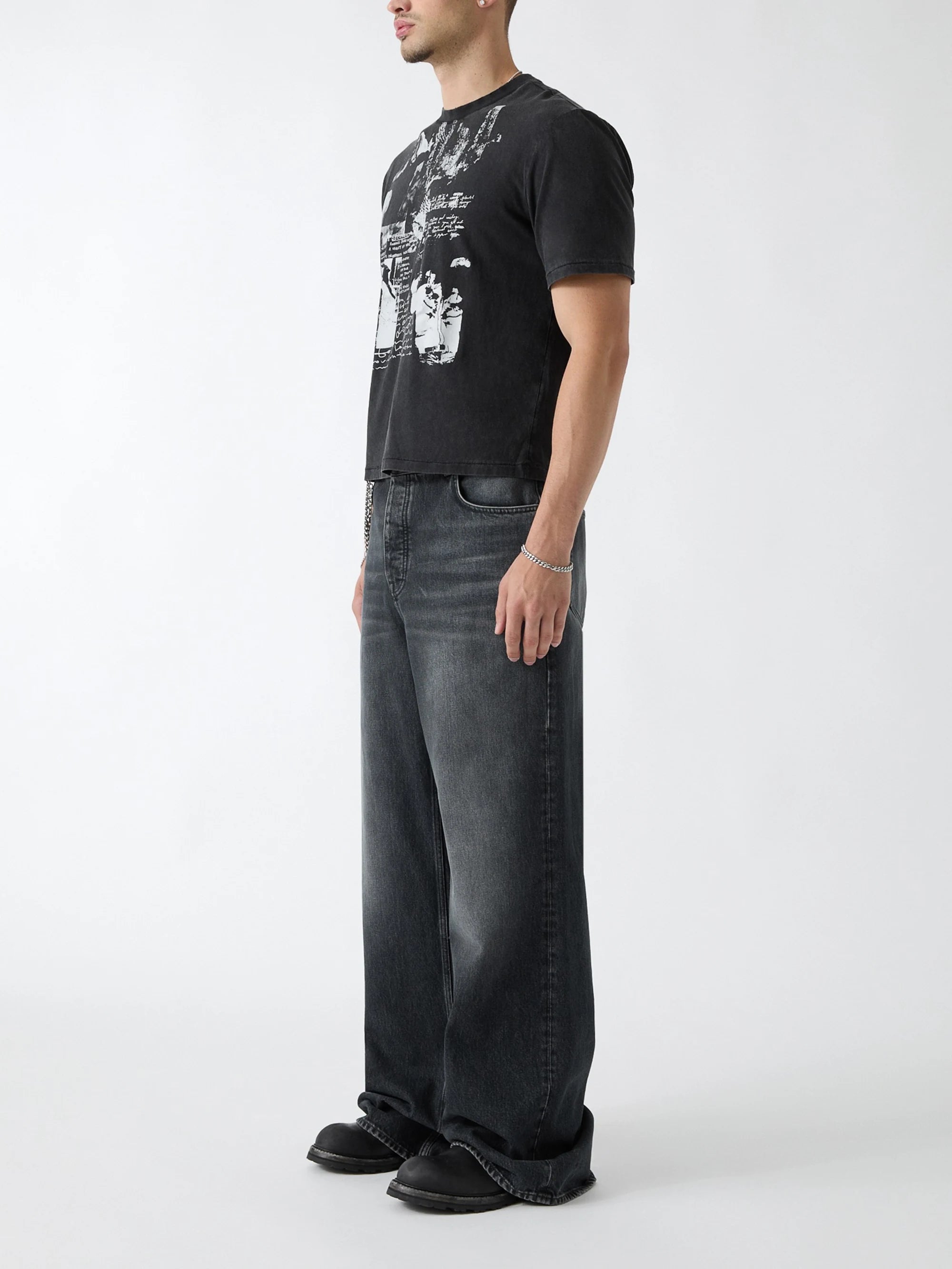 Gusa Black Grey Wash