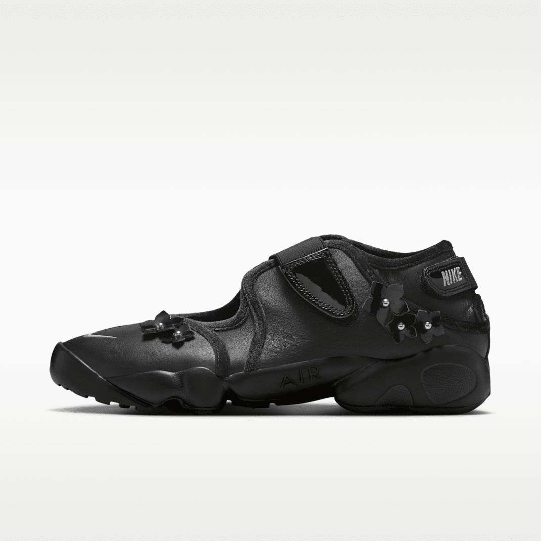 Black/Wolf Grey/Metallic Silver