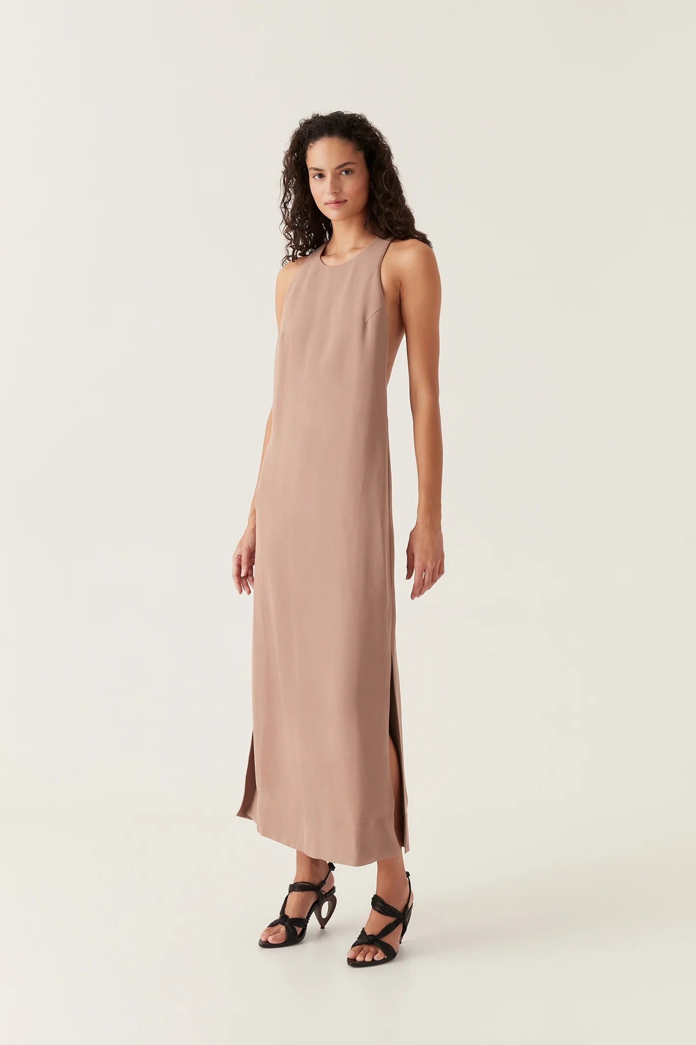 CHOCOLATE BROWN