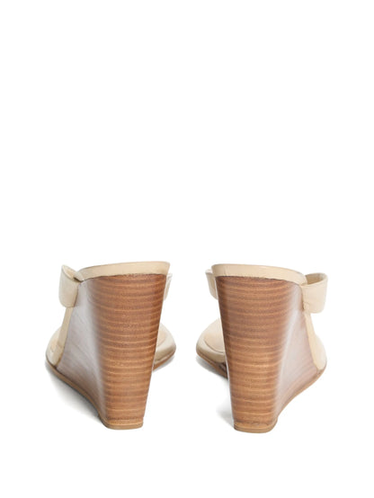 Foamy Taupe