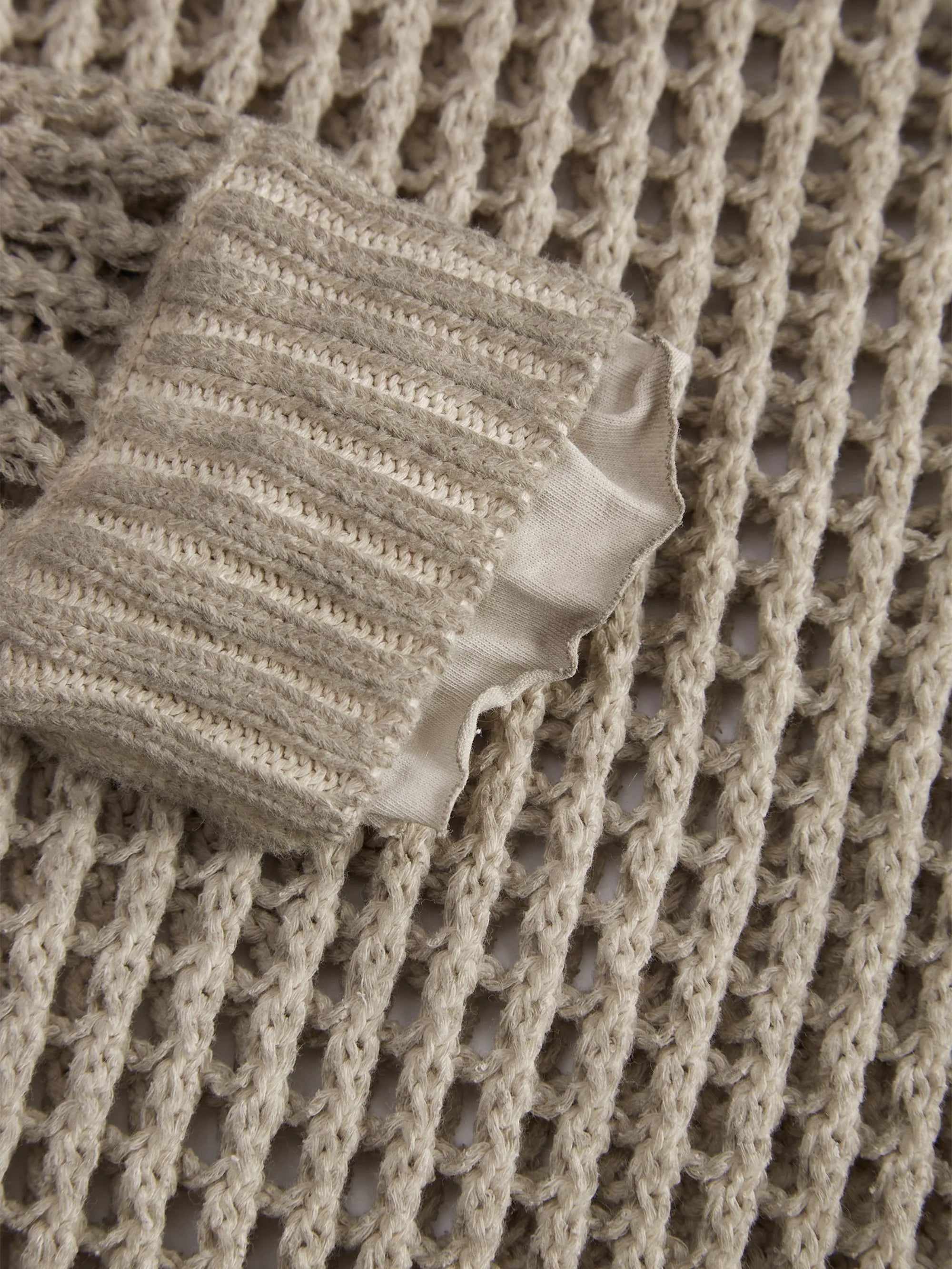 Gusa Crochet Beige