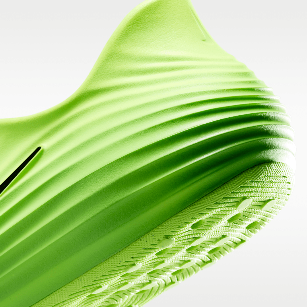 Green Strike/Volt/Black