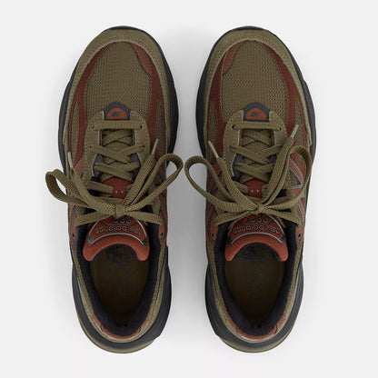 Dark Camo With Rich Oak And Black Cement