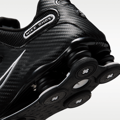 Black/White/Black