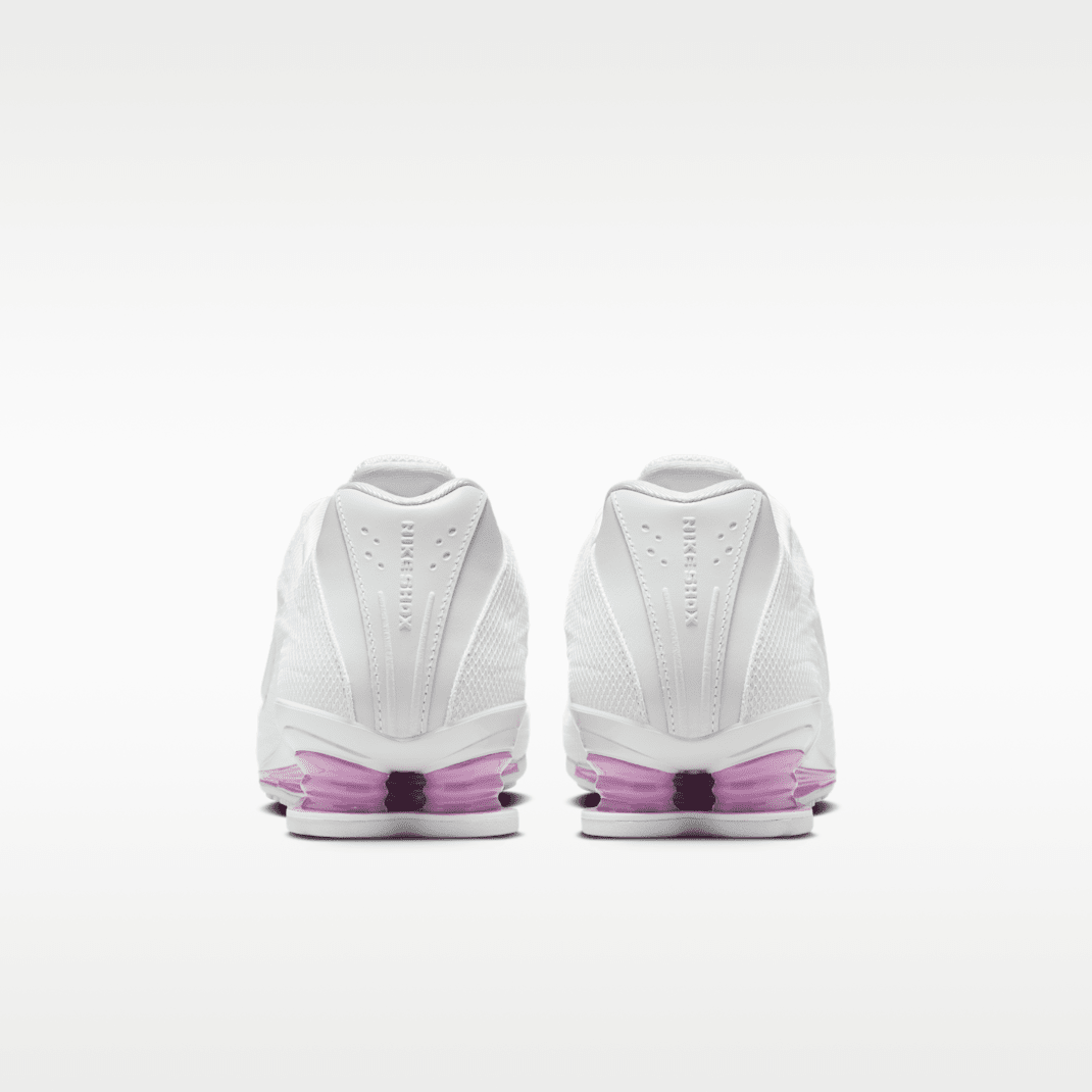 White/Light Magenta