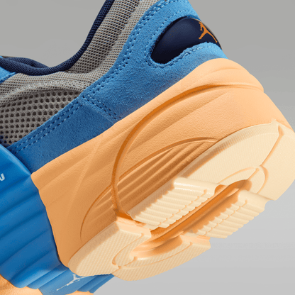 Blue Beyond/Cobblestone/Midnight Navy/Atomic Orange