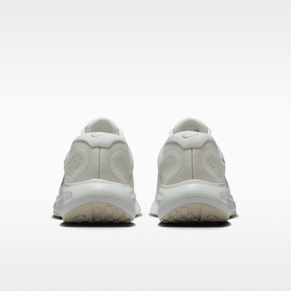 Summit White/Barely Green/White/Metallic Silver