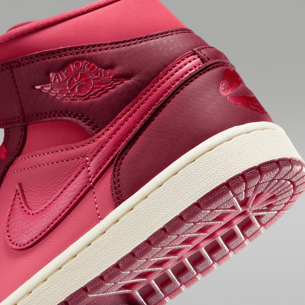 Team Red/Pueblo Red/Pale Ivory/Sierra Red