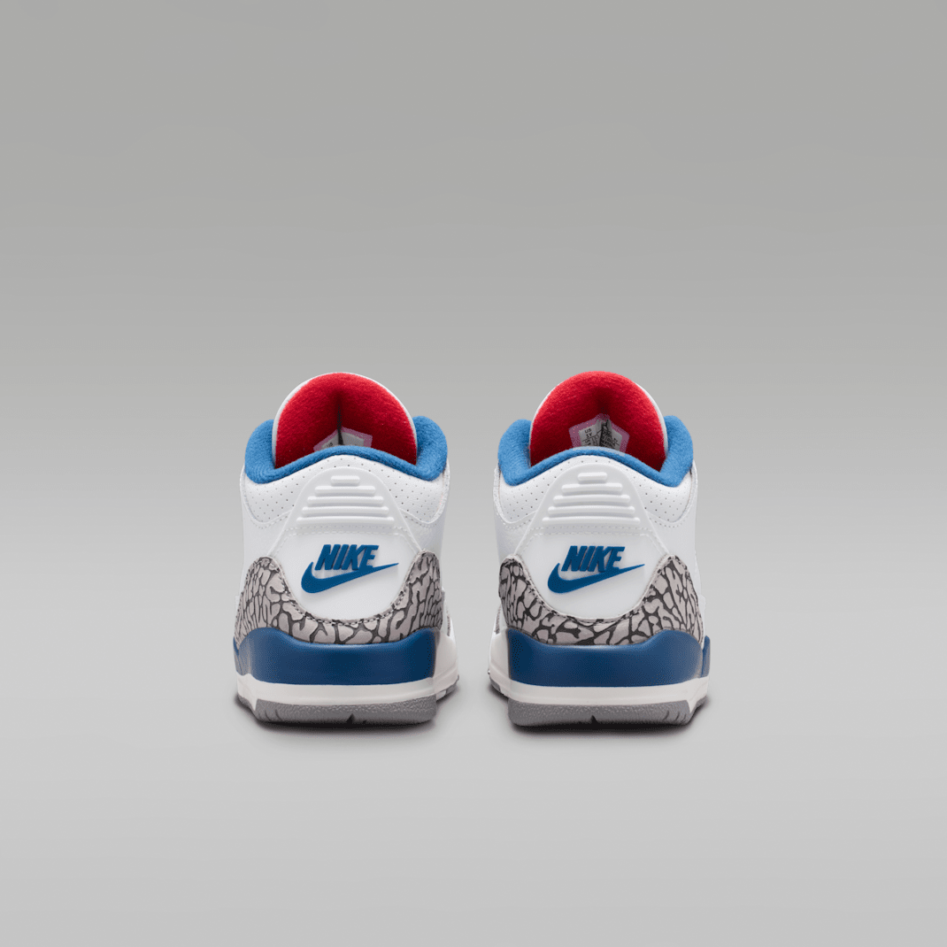 White/True Blue/Cement Grey/Fire Red 2