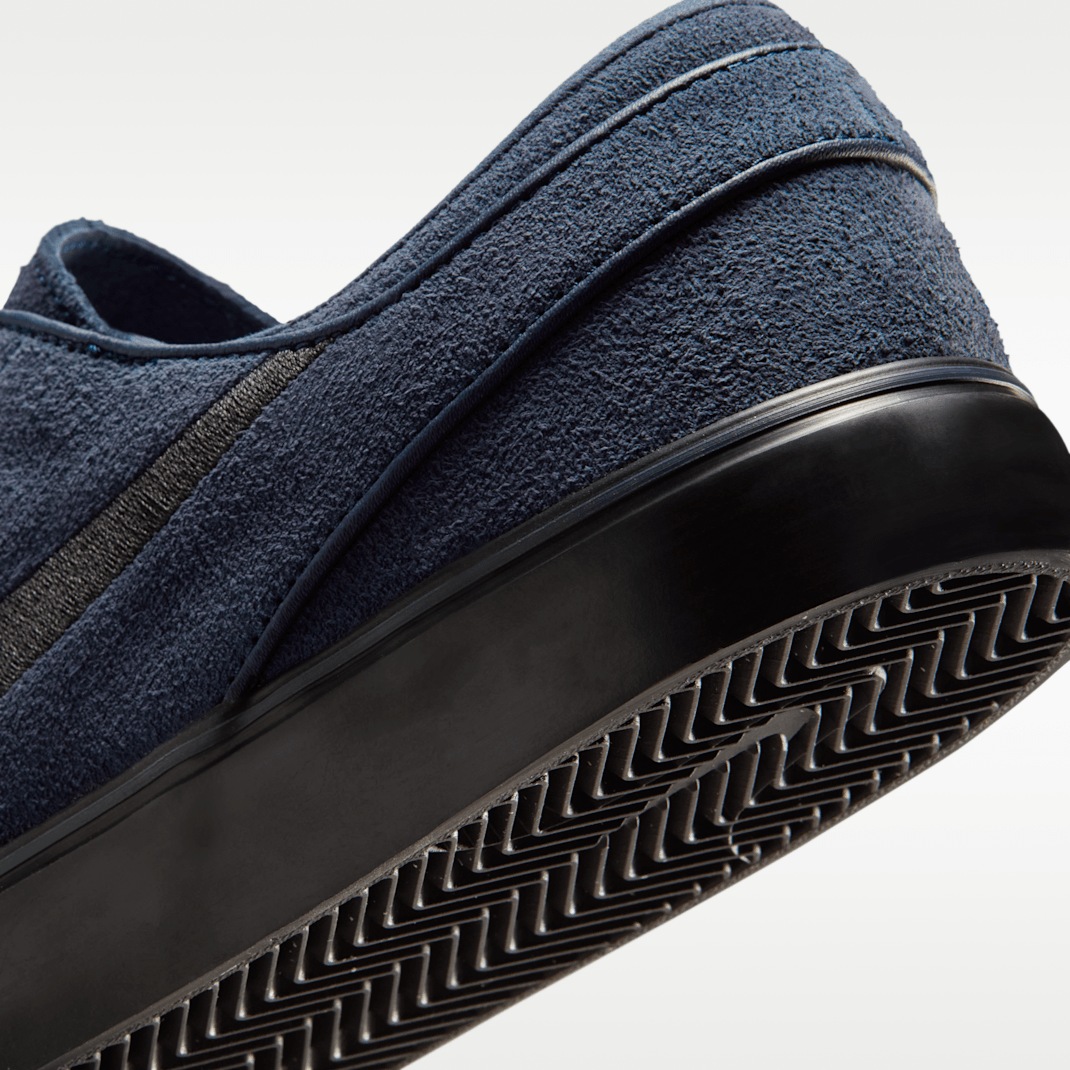 Obsidian/Obsidian/Black/Black