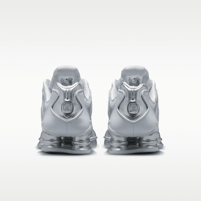 Pure Platinum/Metallic Silver