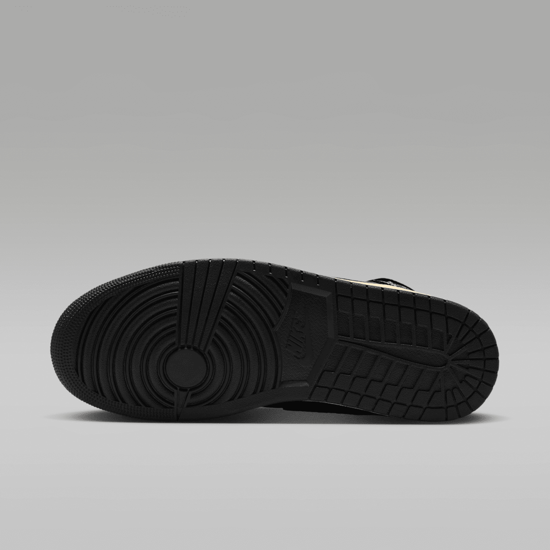 Black/Light Wild Mango/Olive Grey
