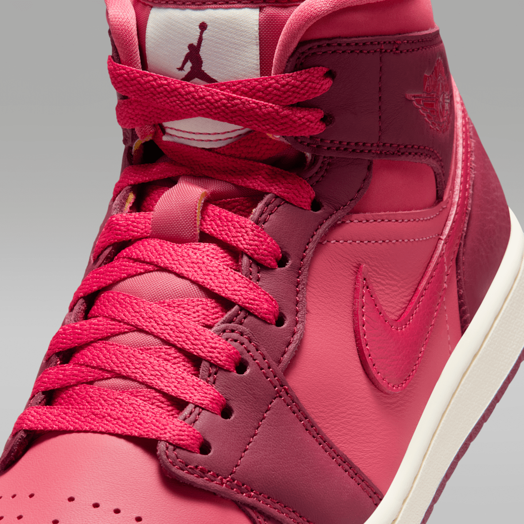 Team Red/Pueblo Red/Pale Ivory/Sierra Red