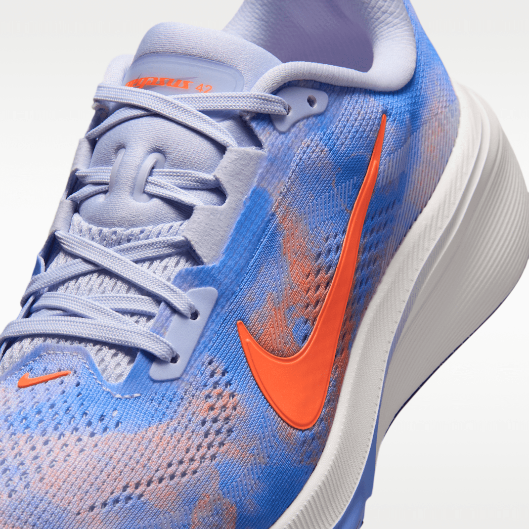 Bleached Lilac/Royal Pulse/Summit White/Hyper Crimson