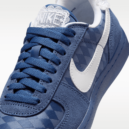 Mystic Navy/White
