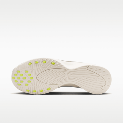 Pale Ivory/Metallic Silver/Volt/Pale Ivory