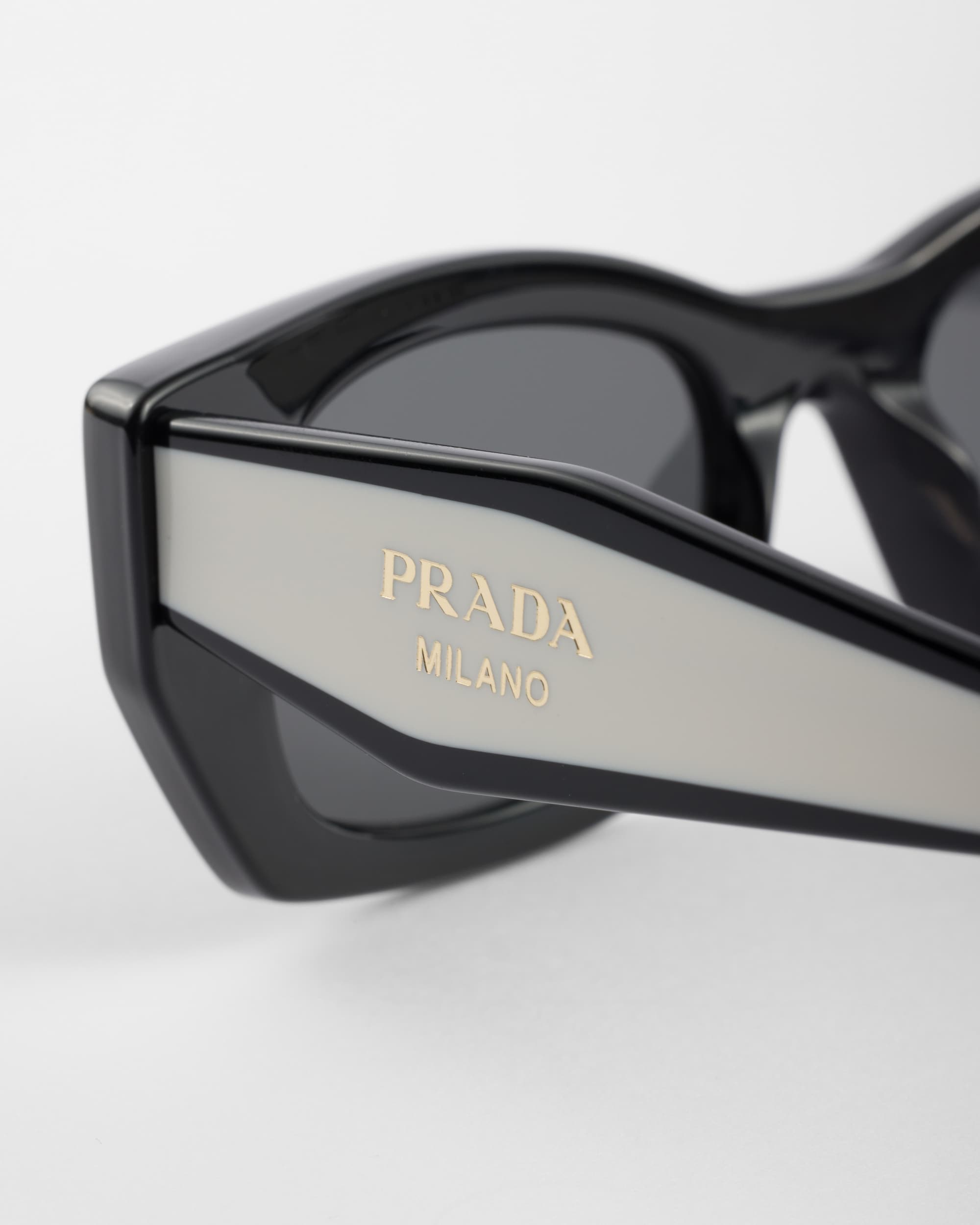 Lentes gris pizarra