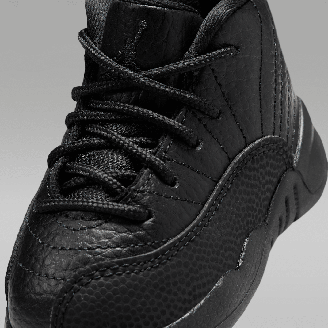 Black/Varsity Red