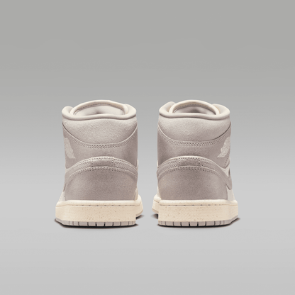 Light Iron Ore/Pale Ivory/Oatmeal/Enigma Stone