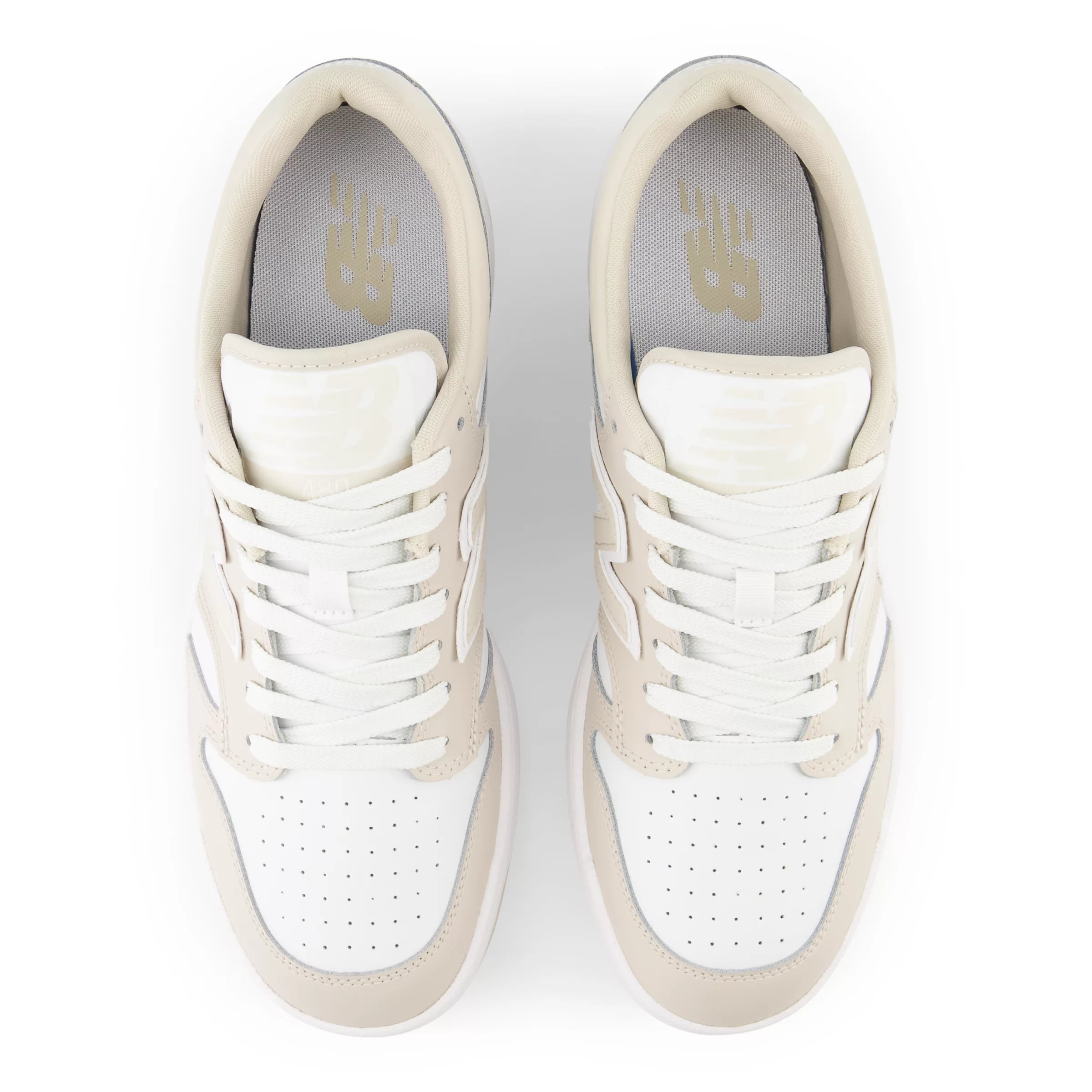 Timberwolf With White