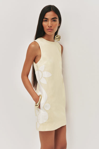 PASTEL YELLOW
