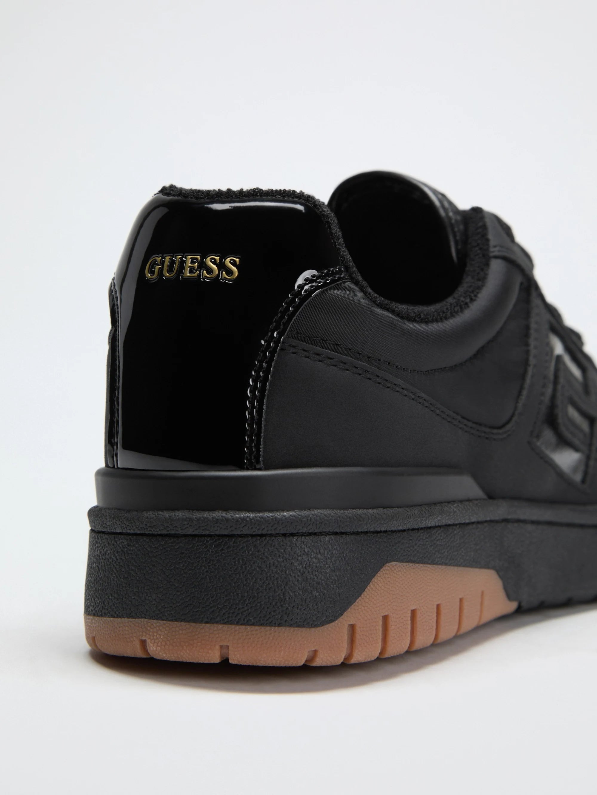 Black 001
