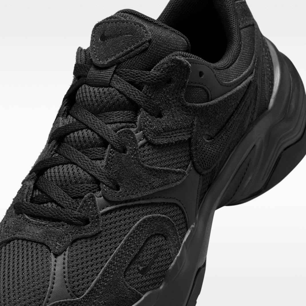 Black/Black