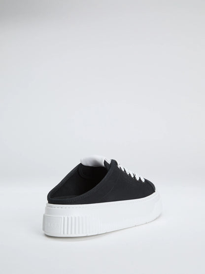 Black 001
