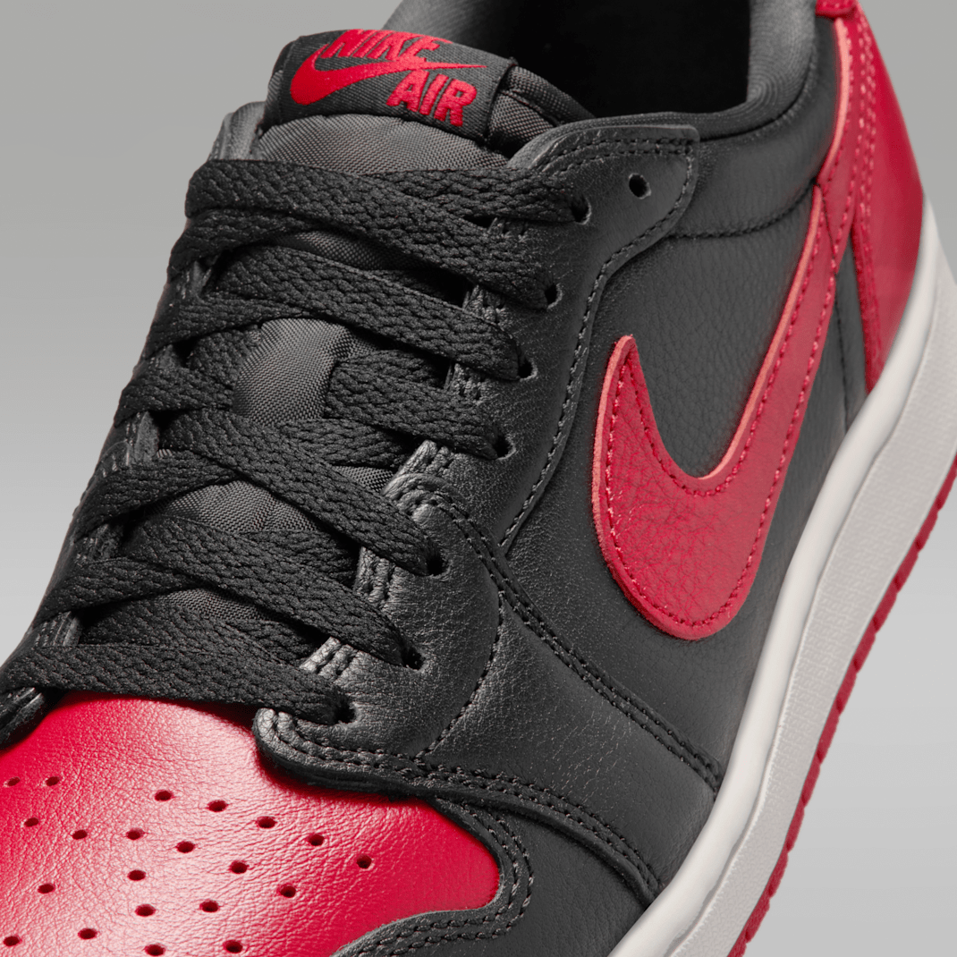 Black/Varsity Red/Summit White/Black 4