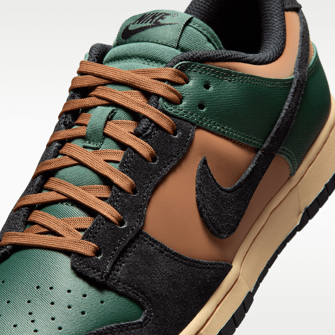 Fir/Light British Tan/Sesame/Black