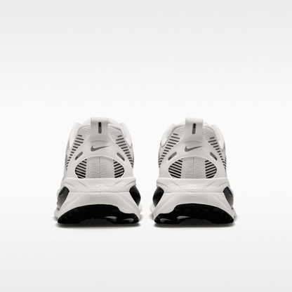 Summit White/Black/Off White/Metallic Silver