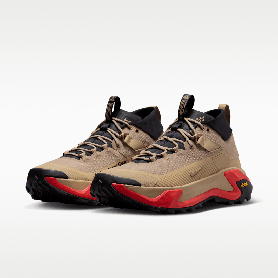 British Khaki/Linen/Light Crimson/British Khaki