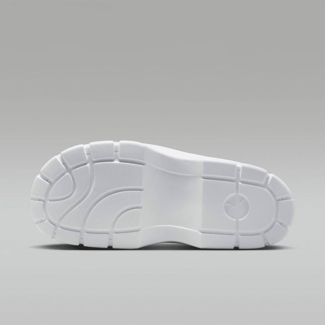 White/Metallic Silver