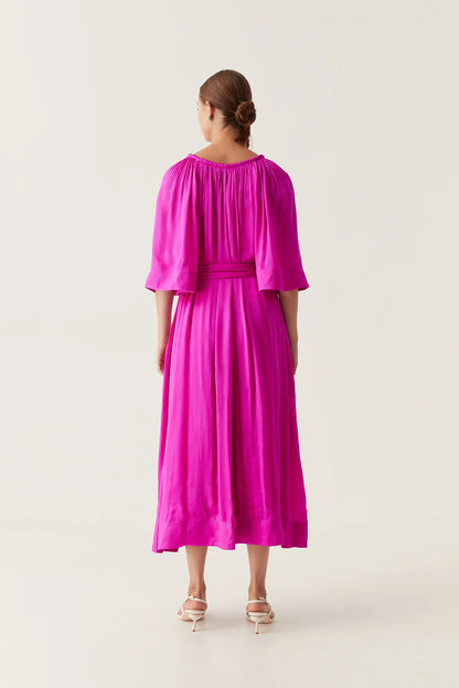 DEEP MAGENTA