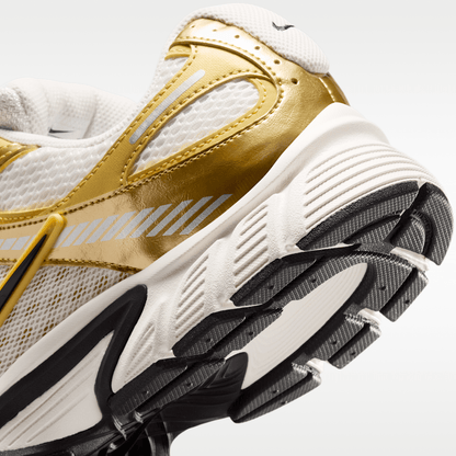 Sail/Buff Gold/Saturn Gold/Black