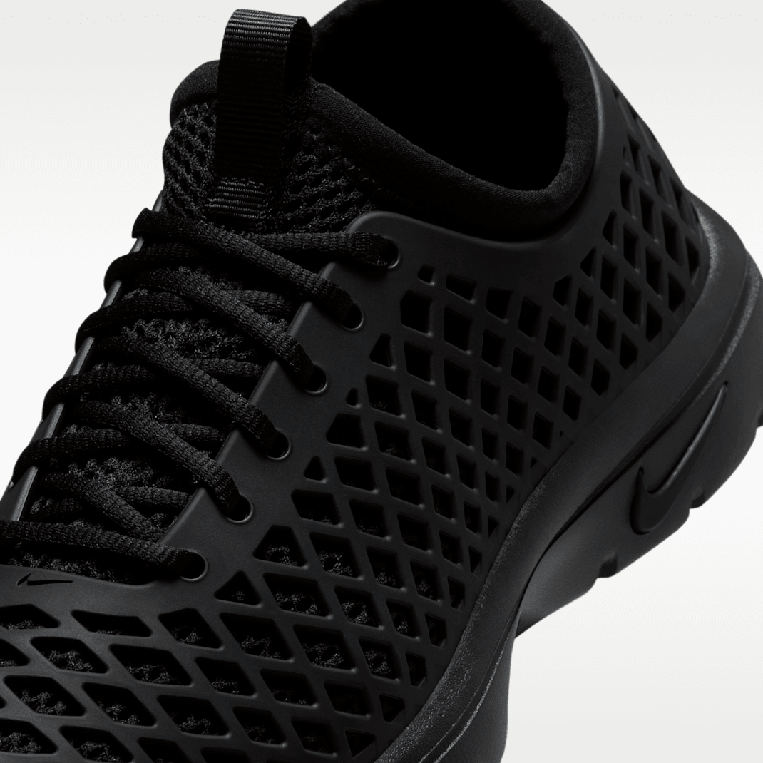 Black/Sail/Black