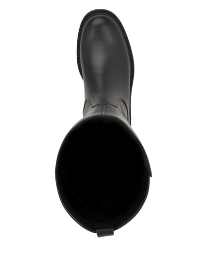 Black 001