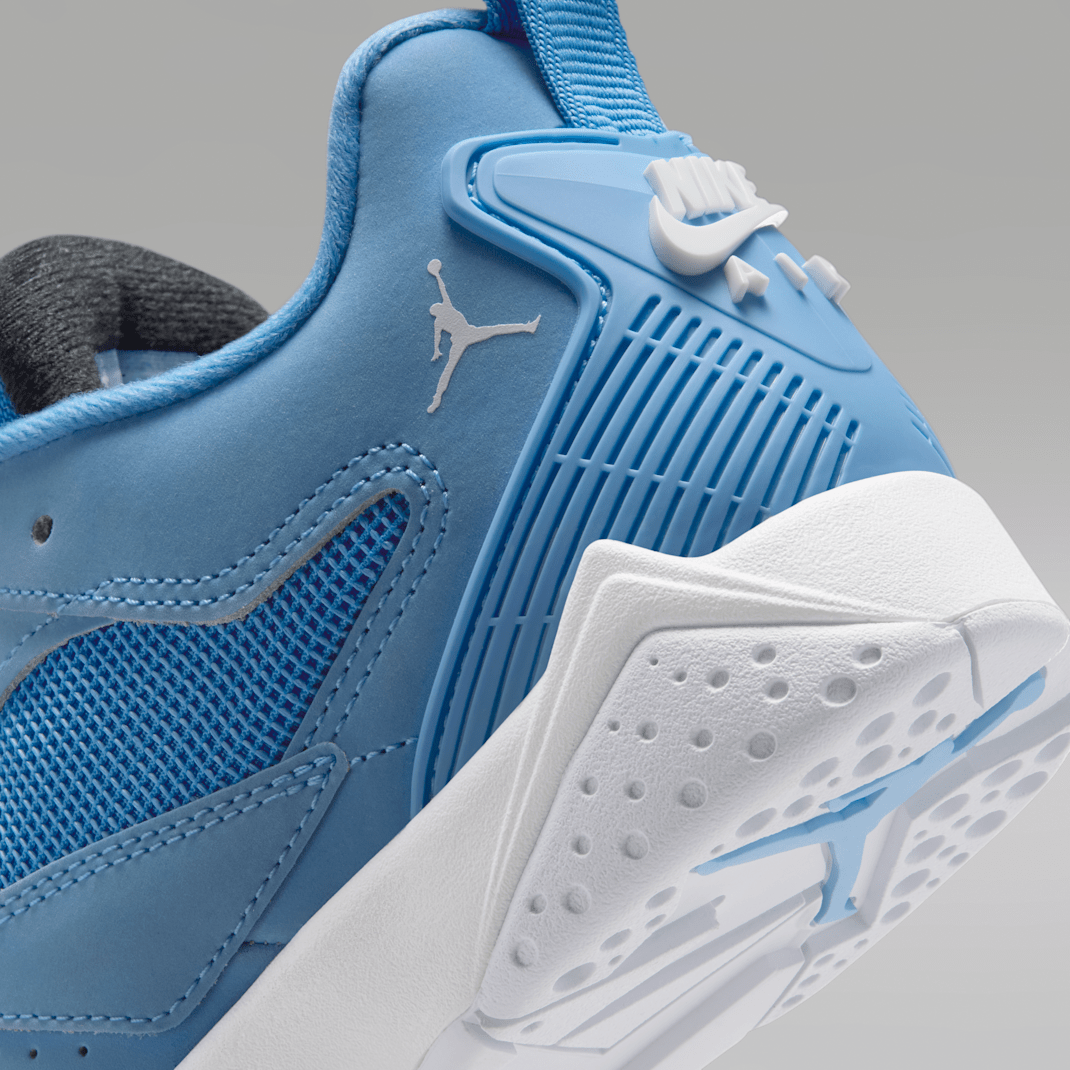 University Blue/Black/White 3