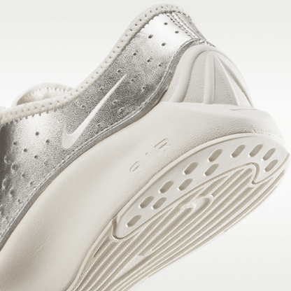 Pale Ivory/Metallic Silver/Volt/Pale Ivory