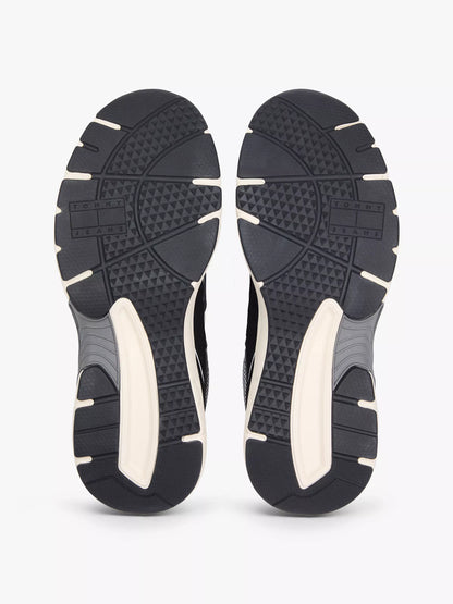 Black / Calico