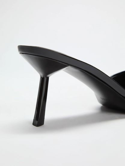 Black 001