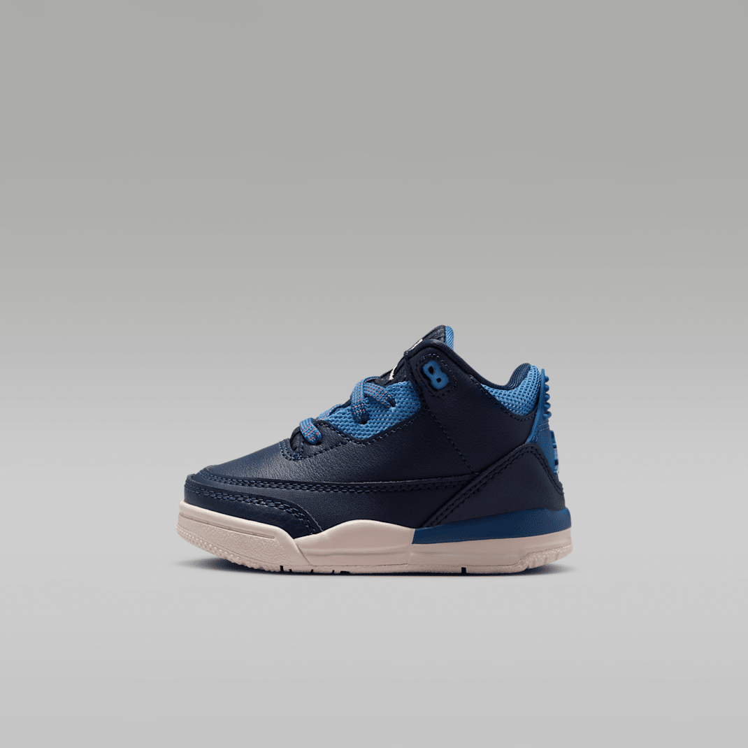 Obsidian/Track Red/Chalk/Chalk