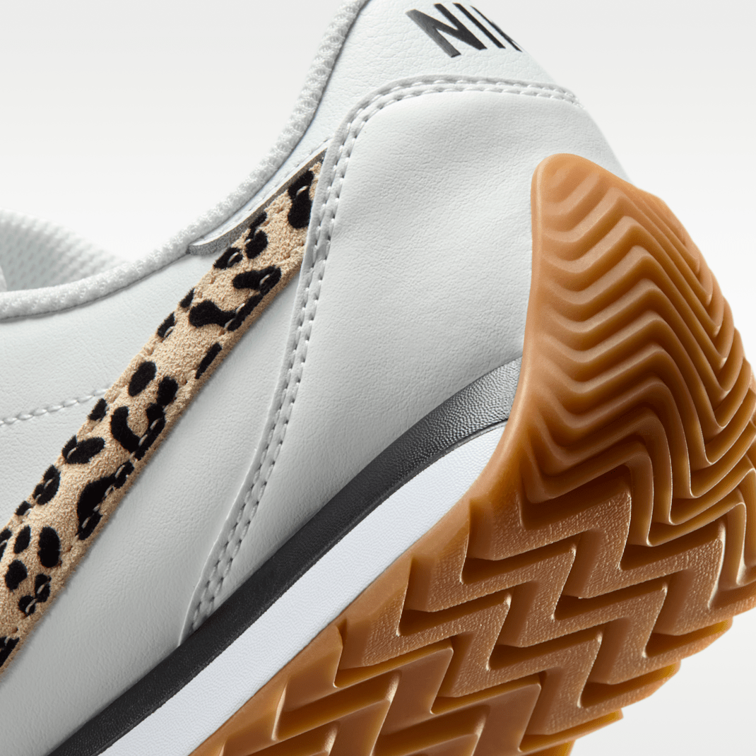 Summit White/White/Gum Light Brown/Black