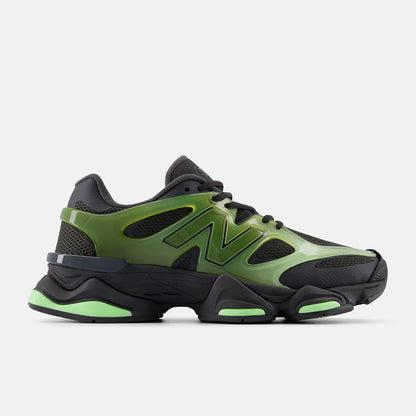 Alpine Green With Black Cement