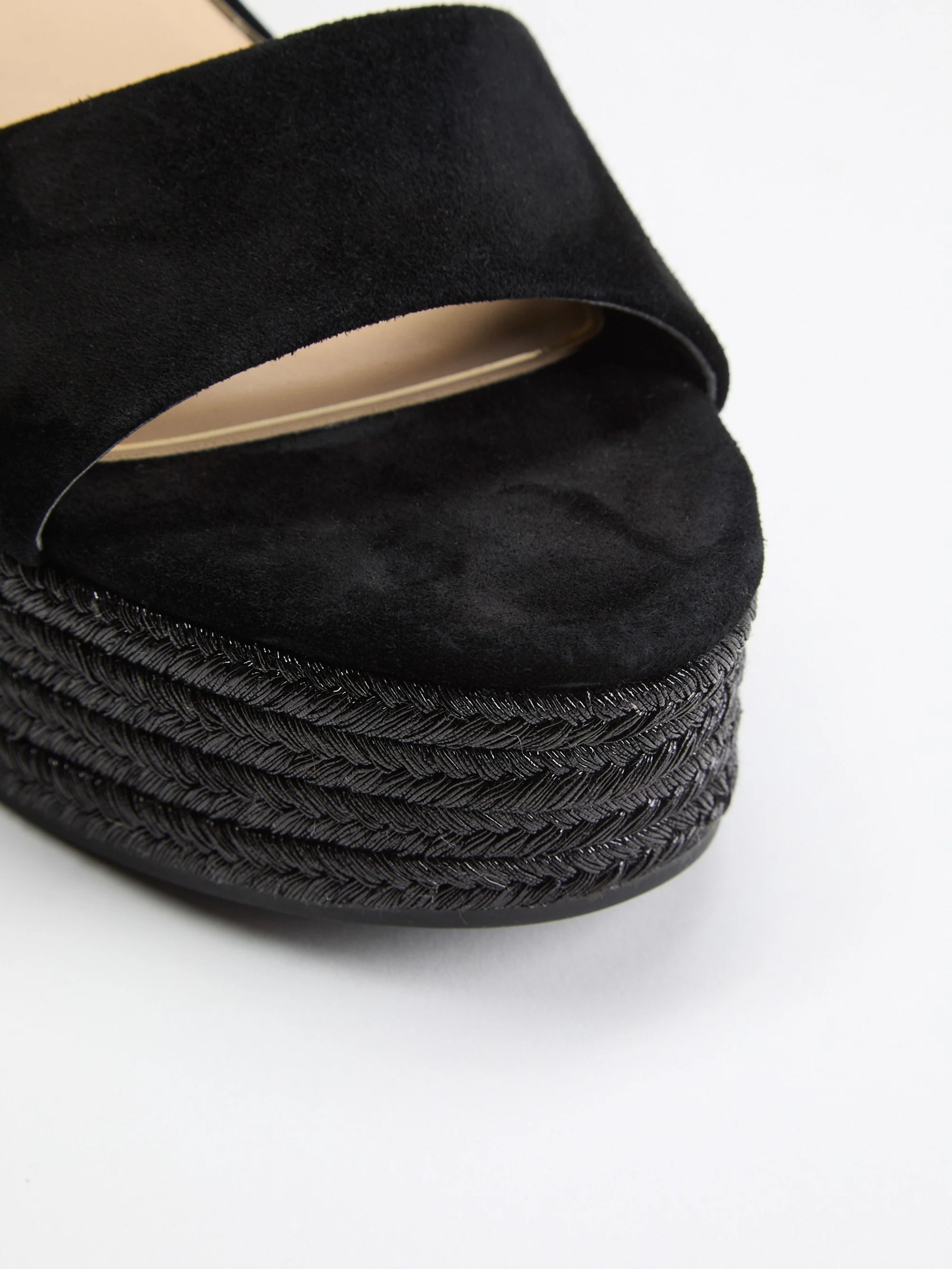 Black 001