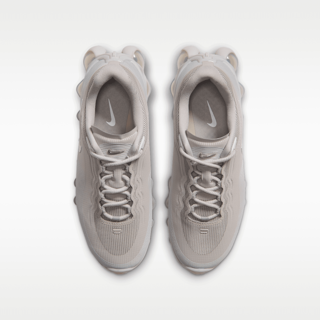 Moon Particle/Metallic Silver/Vast Grey