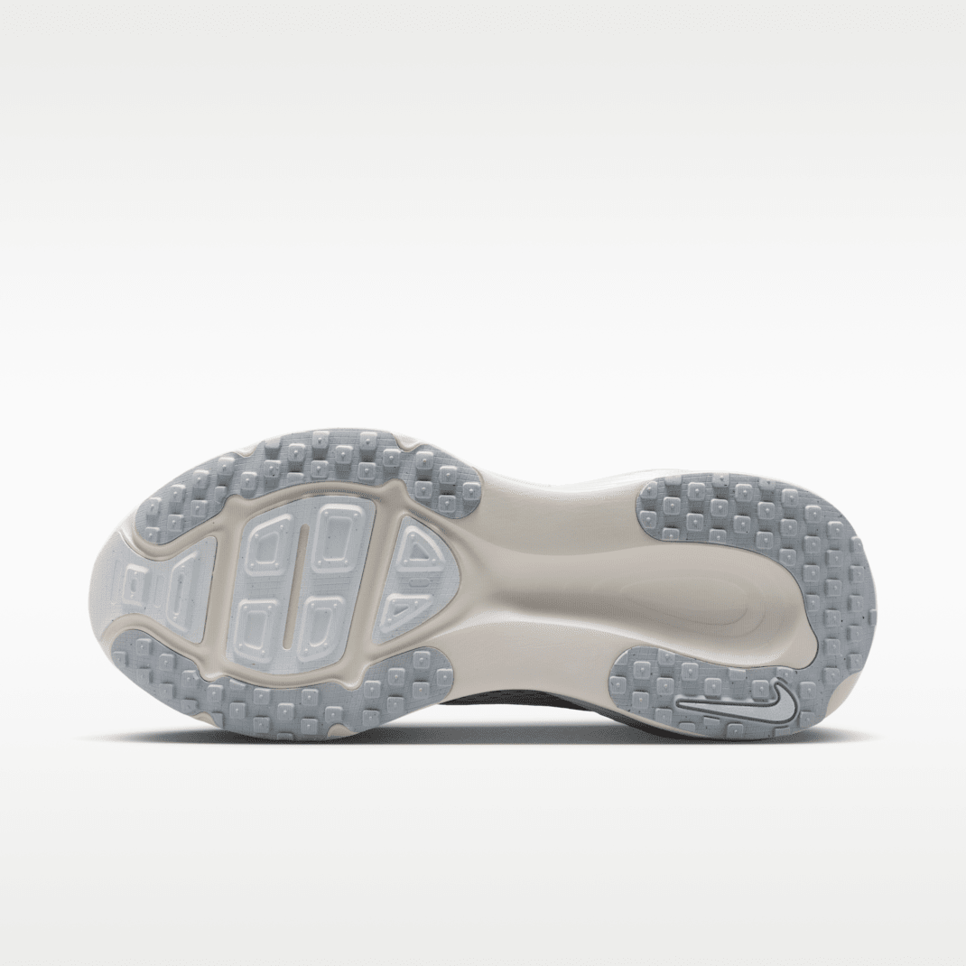 Phantom/Grey Fog/Metallic Silver/Summit White