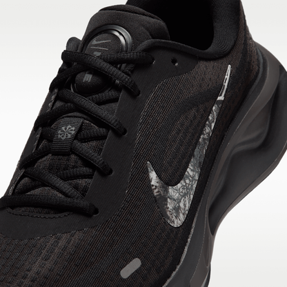 Black/Dark Smoke Grey/Iron Grey/White