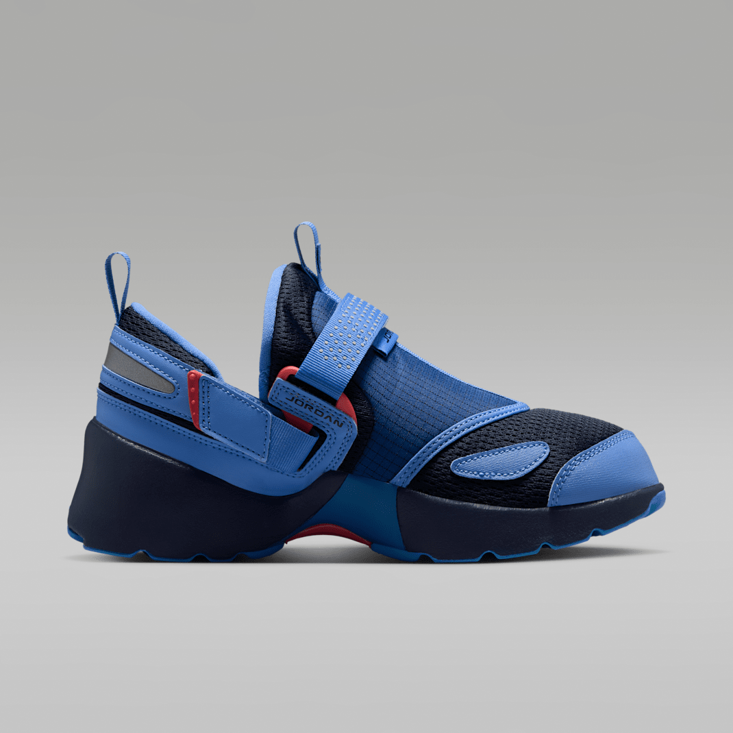 Blue Beyond/Track Red/Reflective Silver/Obsidian